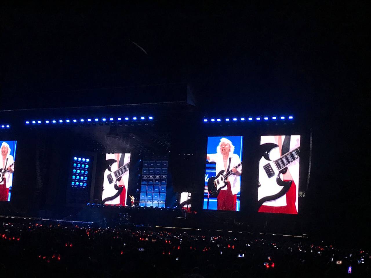 acdc sevilla