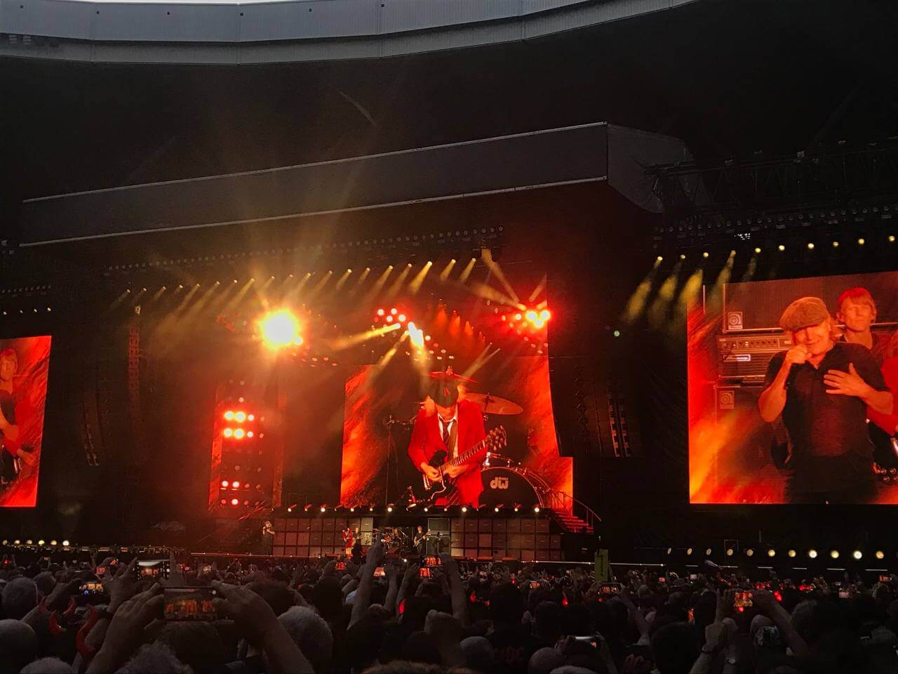 acdc sevilla